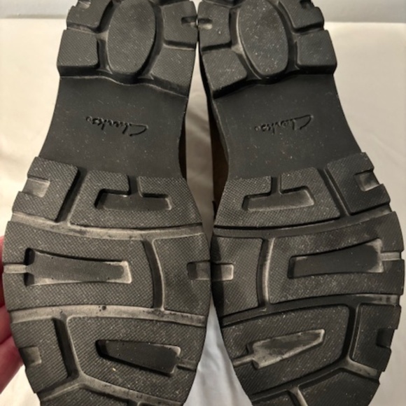 Clarks Womens Dark Olive Loafer - Picture 7 of 7